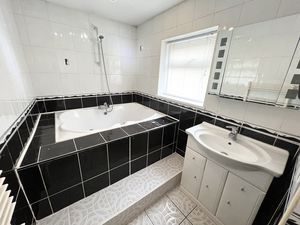 Photo 9- click for photo gallery